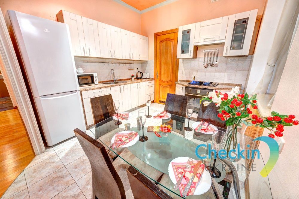 Стильные и просторные 4к апартаменты по улице Саксаганского, 48