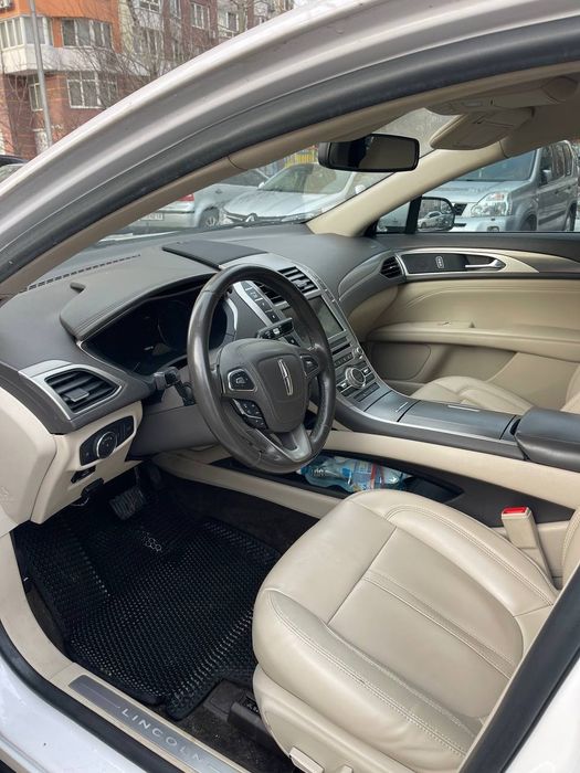 Оренда авто Lincoln