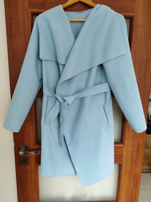 Płaszcz wiązany klasyczny kieszenie pasek flausz