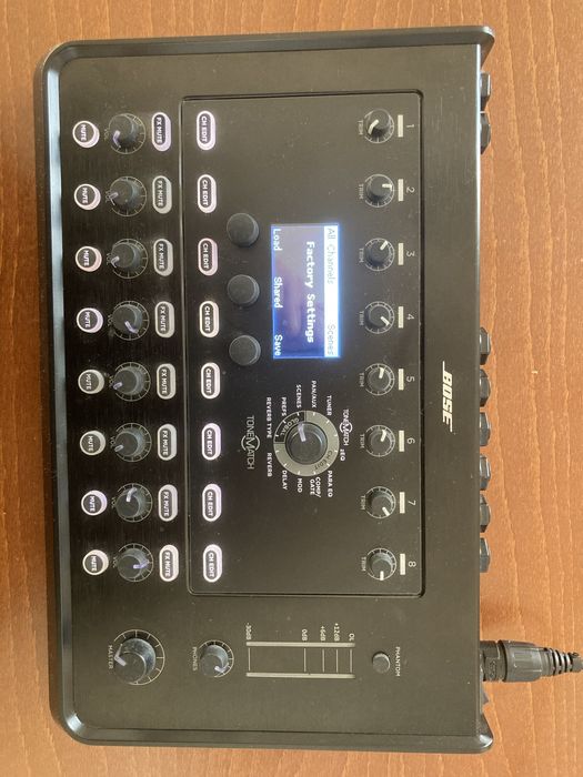 Mikser audio Bose T8S