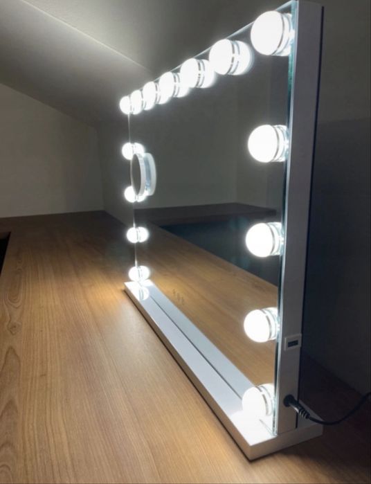 Nowe DUże lusterko do makijażu kosmetyczne podświetlane LED toaletka