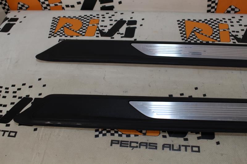 Conjunto de frisos BMW 1 (F21)