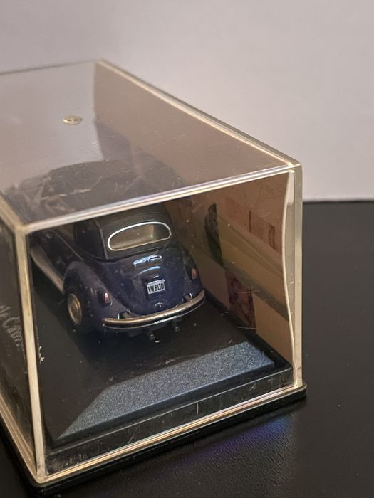 VW carocha miniatura em caixa