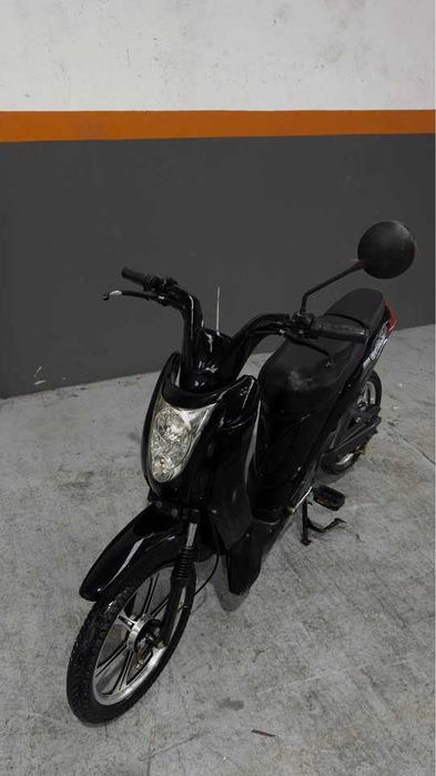 Moto Scooter Eléctrica Como Nova