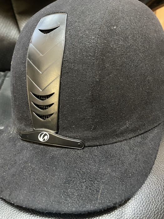 Шолом для кінного спорту