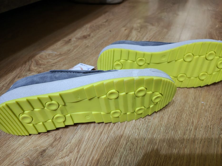 Nowe trampki Bartek 38
