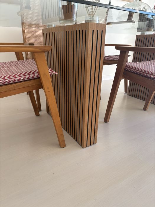 Mesa refeições e 6 cadeiras