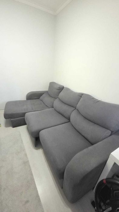 Sofá-cama de 3 lugares com chaise longue em tecido cinzento