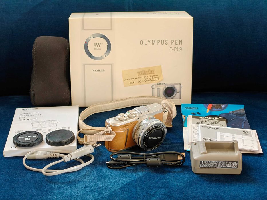 Olympus PEN E-PL9 + obiektyw M.Zuiko 14-42 mm komplet niski przebieg