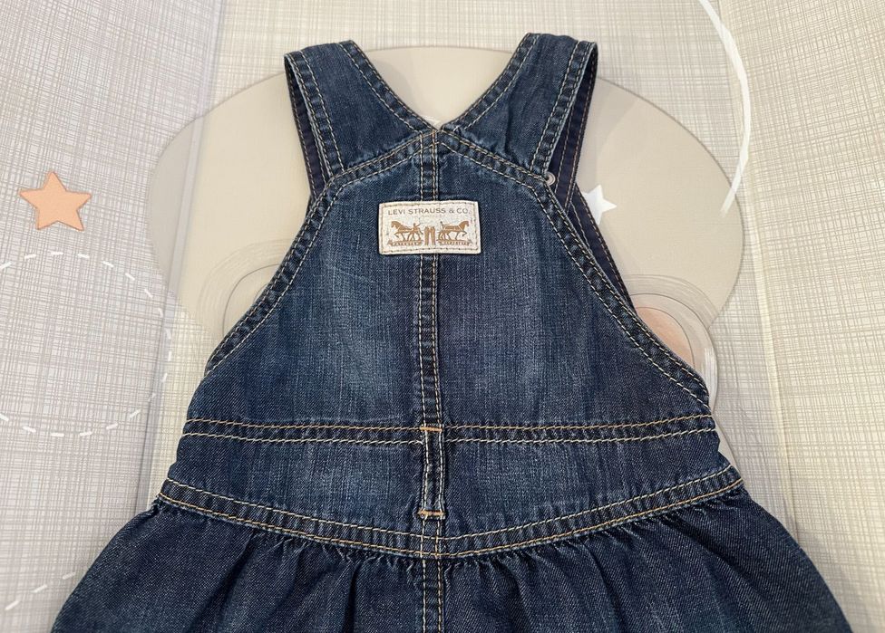 Saia de Ganga Levi's + Camisola Branca (12-18M)