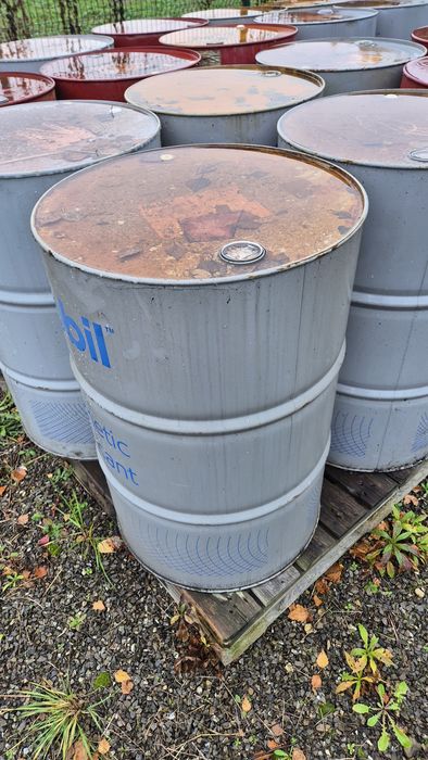 Beczka po oleju silnikowym