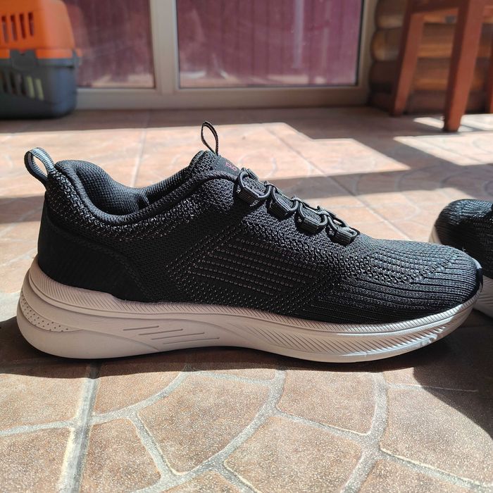 Нові кросівки Go soft 43 розмір