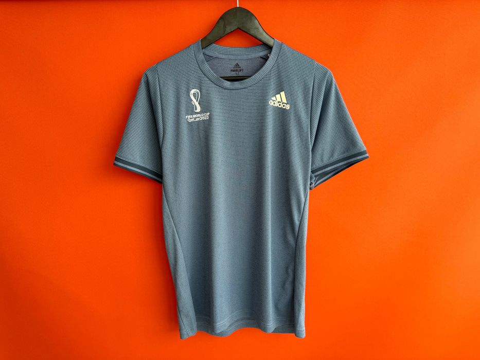 ADIDAS QATAR2022 FIFA Оригінал чоловіча спортивна футболка розмір M
