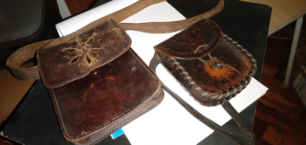 Passado em pele abre no  Presente-Bolsas Pele-13E e 10E ou2-20EDesde2E