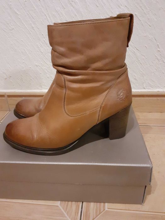Botki ze skóry 39