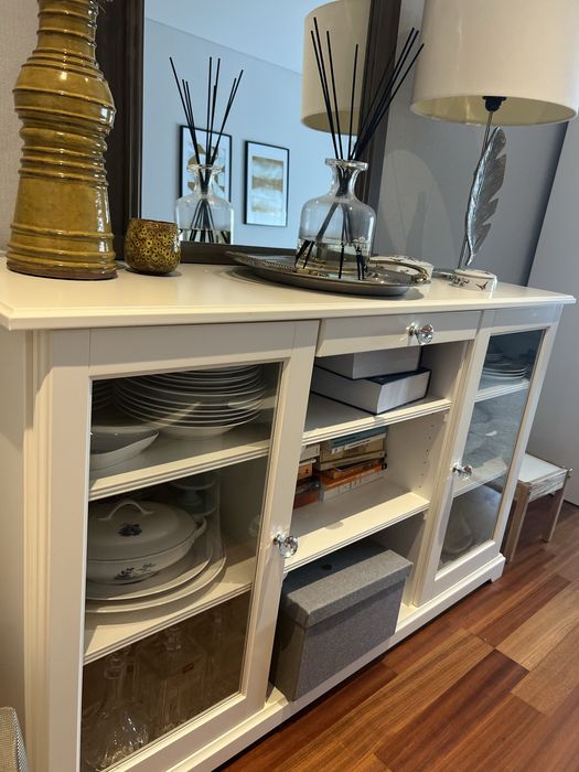 Aparador branco ikea