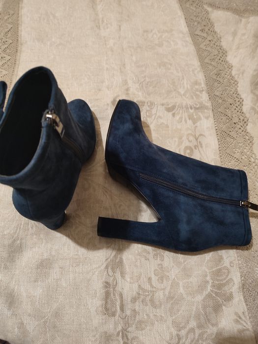 Ботільйони замшеві.