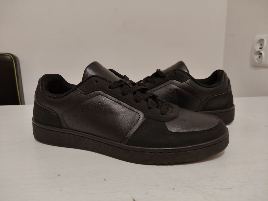 Buty męskie tenisówki r.42