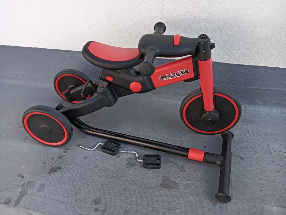 Triciclo e bicicleta evolutivo criança