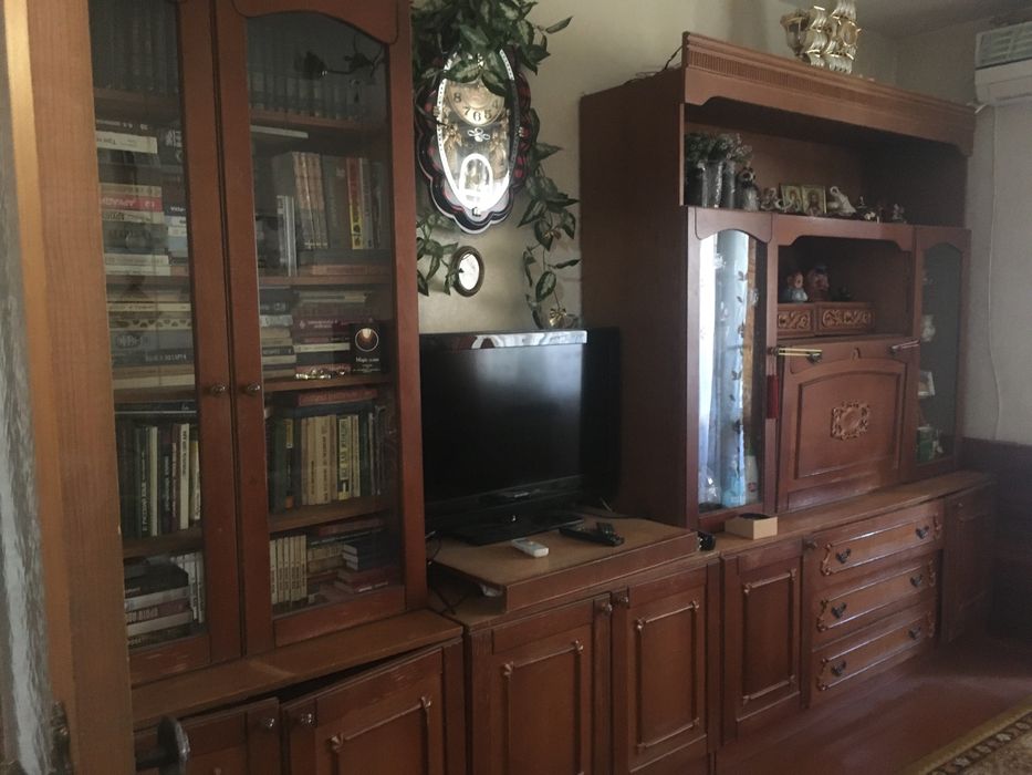 Дерев‘яна стінка б/у