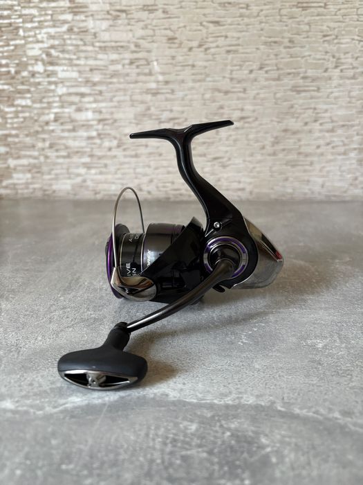 Котушка Daiwa PROREX V LT4000-C