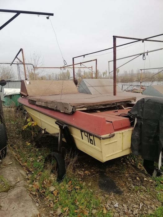 Продам лодку Крым