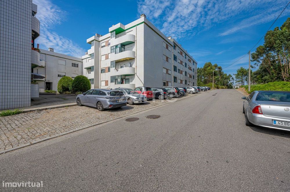 2-Bedroom Apartment