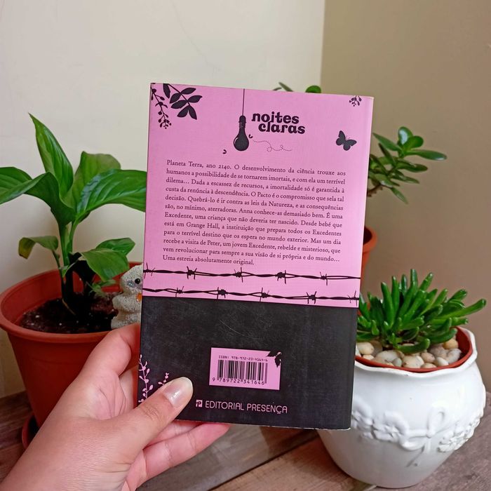 "O Pacto" e "A Resistência", de Gemma Malley