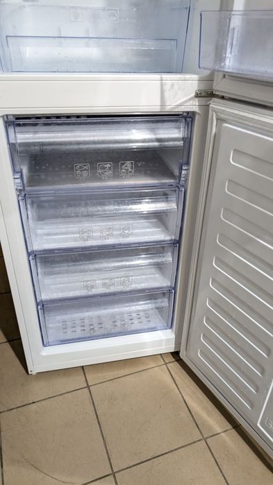 Холодильник BEKO