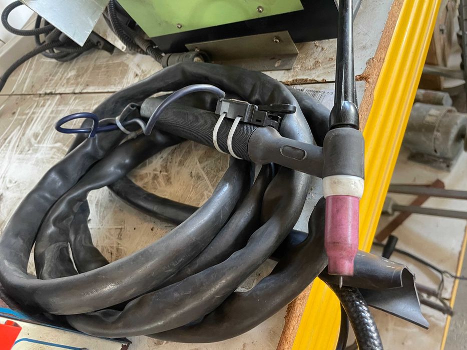 Máquina soldadura TIG ELEKTROSTA EWI160 T