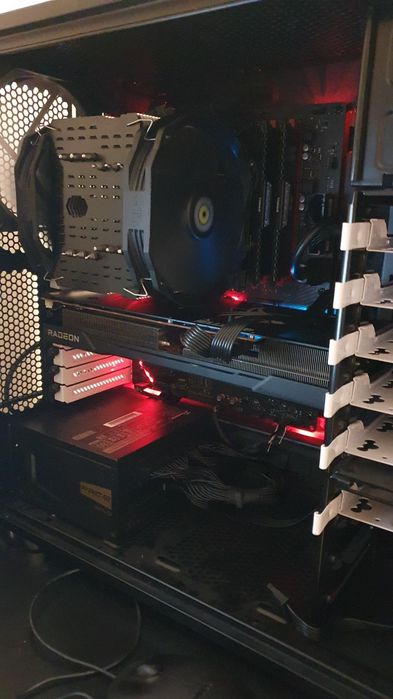 Gaming PC i7-8700K/ 16GB / M.2 500GB / 750W Gold / Win 11