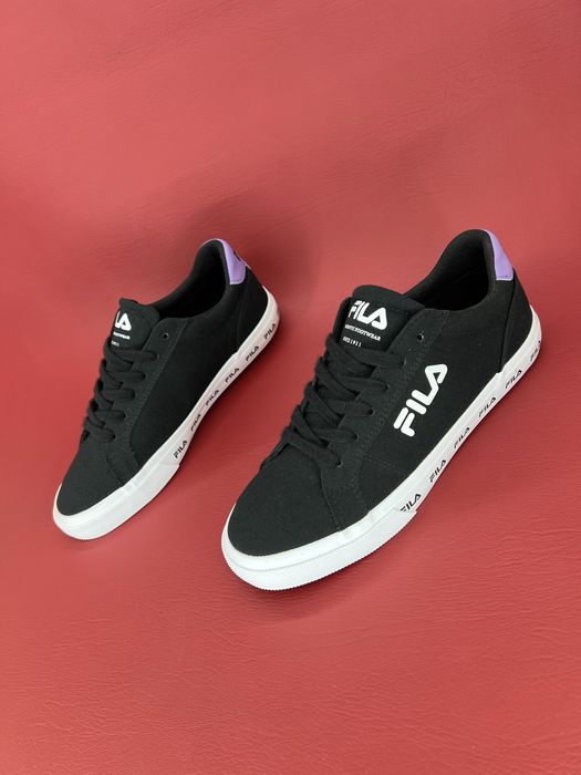Кросівки жіночі 37р. Fila
