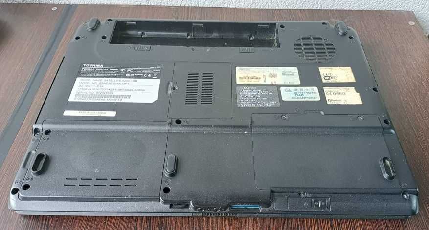 Toshiba Satellite A200-1GB  Para Peças (S/ Disco, S/ Bateria, S/ Carregador)