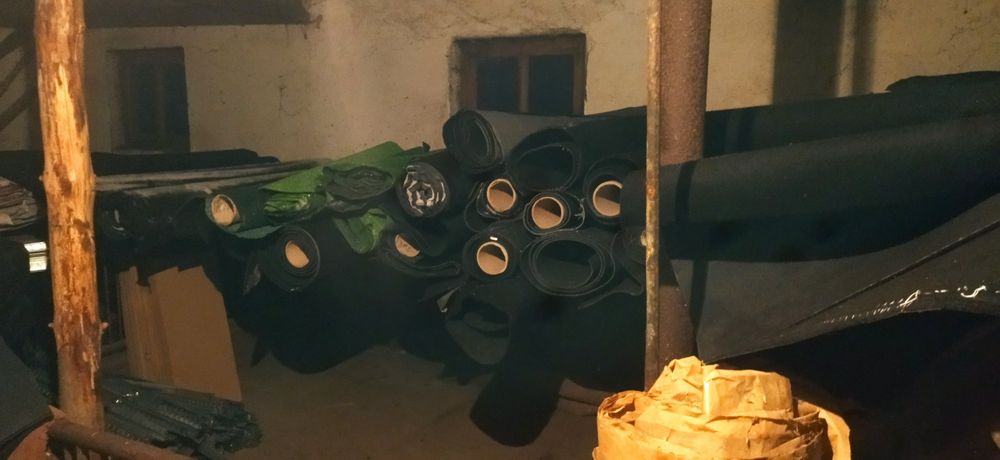 Wykładzina podłogowa budowlana sztuczna trawa zabezpieczająca dywanowa