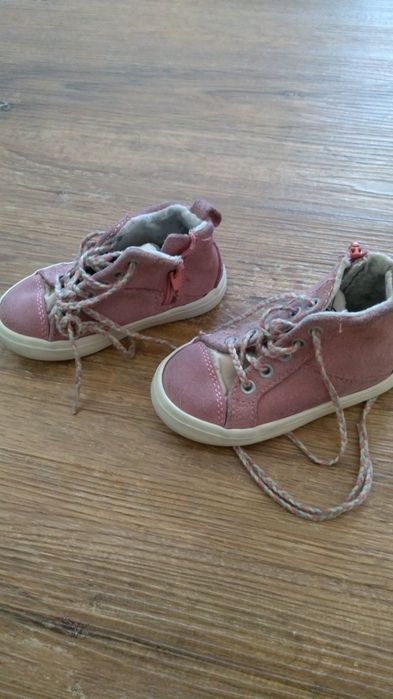 Zamszowe trampki Zara baby rozmiar 20
