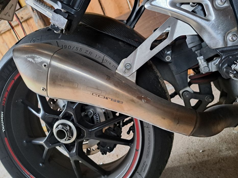 Triumph Speed Triple 1050 cm3