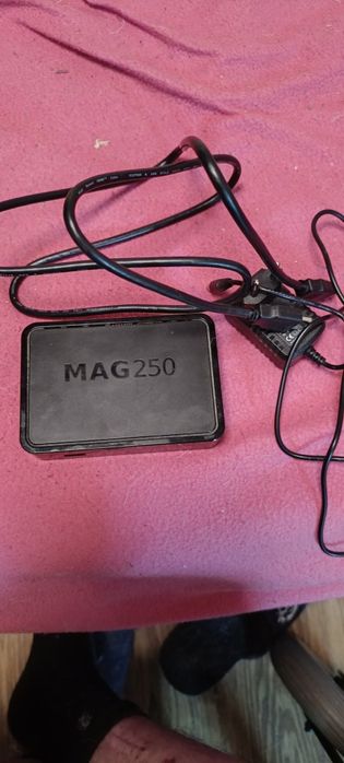Приставка MAG250- телевізійна приставка
