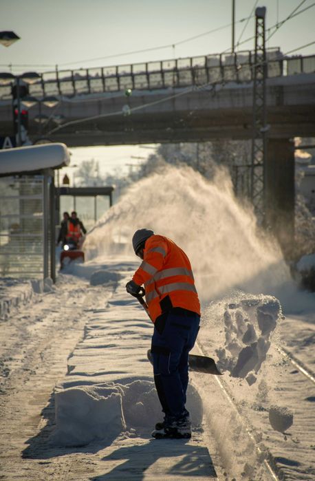 Odśnieżanie dachów, parkingów, posesji - SolidBruk
