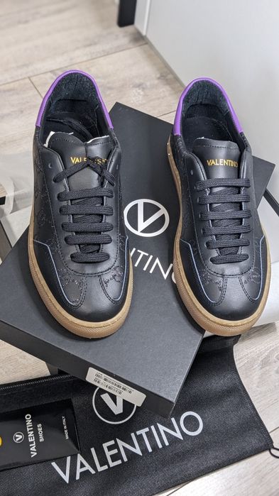 Кеди шкіряні жіночі VALENTINO ОРИГІНАЛЬНІ (made in itali)