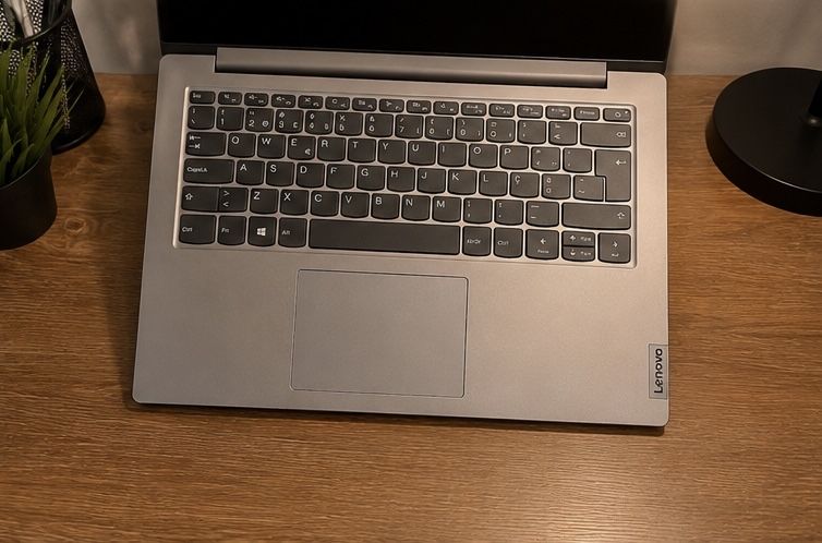 Portátil LENOVO IdeaPad 1 14ADA05-834 | 14” | AMD 3020e | 4GB RAM | SSD eMMC 64GB