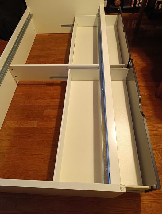 Cama Solteiro IKEA - Duas Gavetas