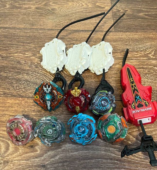 Набор Бей Блейд оригінальні