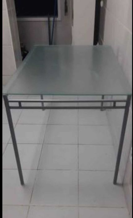 Mesa cozinha em vidro
