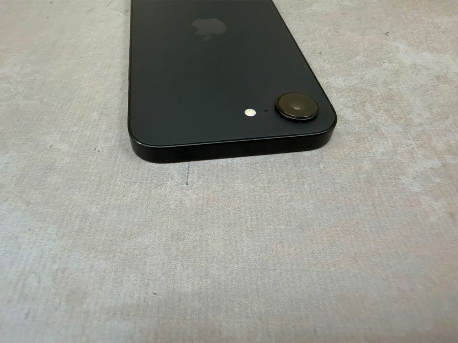 Iphone 16e 128gb neverlock Global 430$ Black