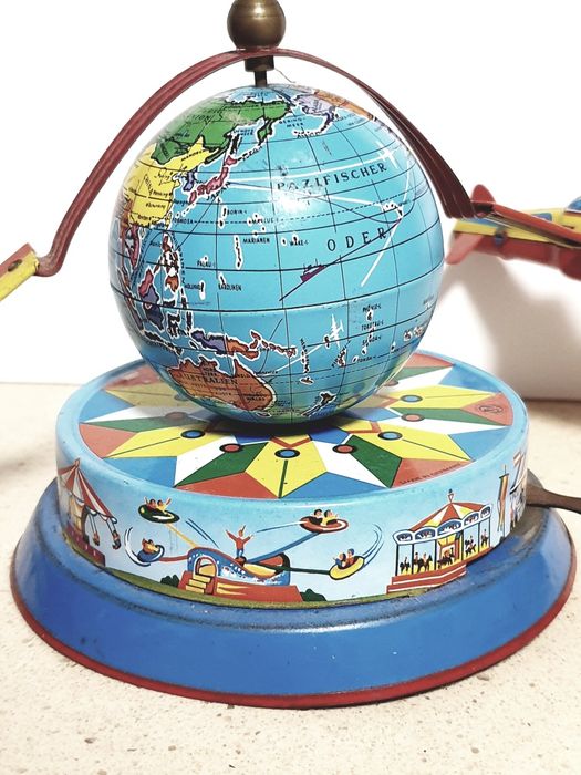 Raro brinquedo de movimento vintage Alemão em  chapa