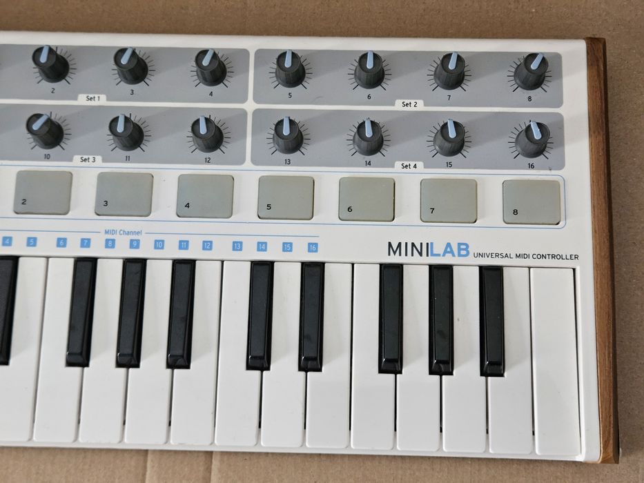 Arturia Mini Lab klawiatura sterująca