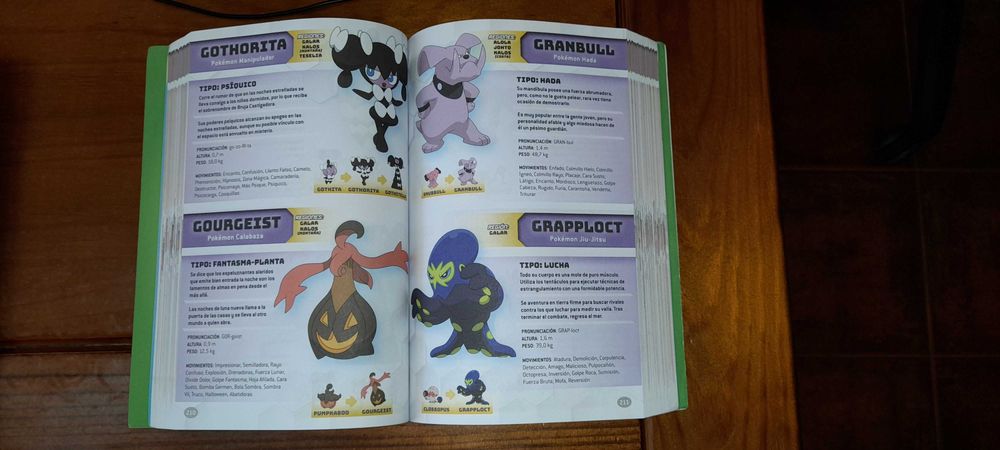 Livro Pokémon Super Extra Delux Guía Esencial Definitiva