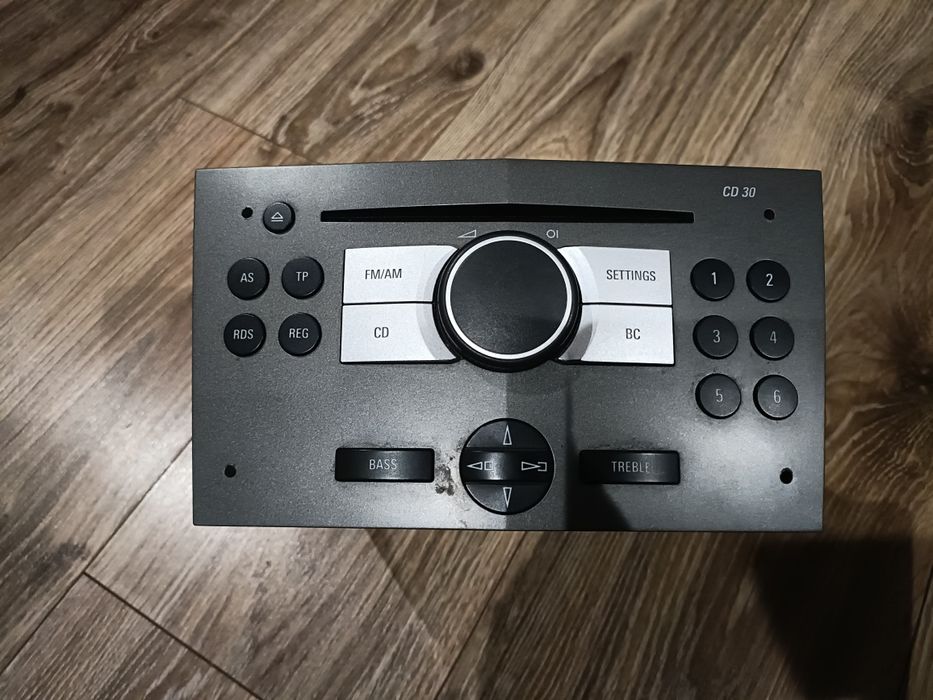 Sprzedam radio do opla Zafira b astra h