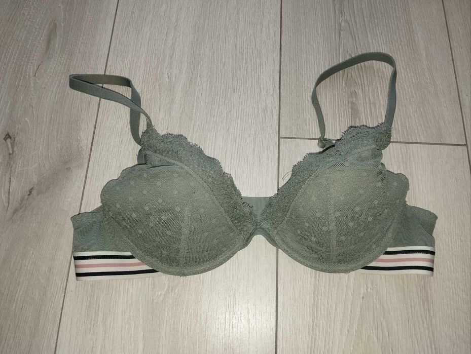 Бюстгальтер М&S 75 B