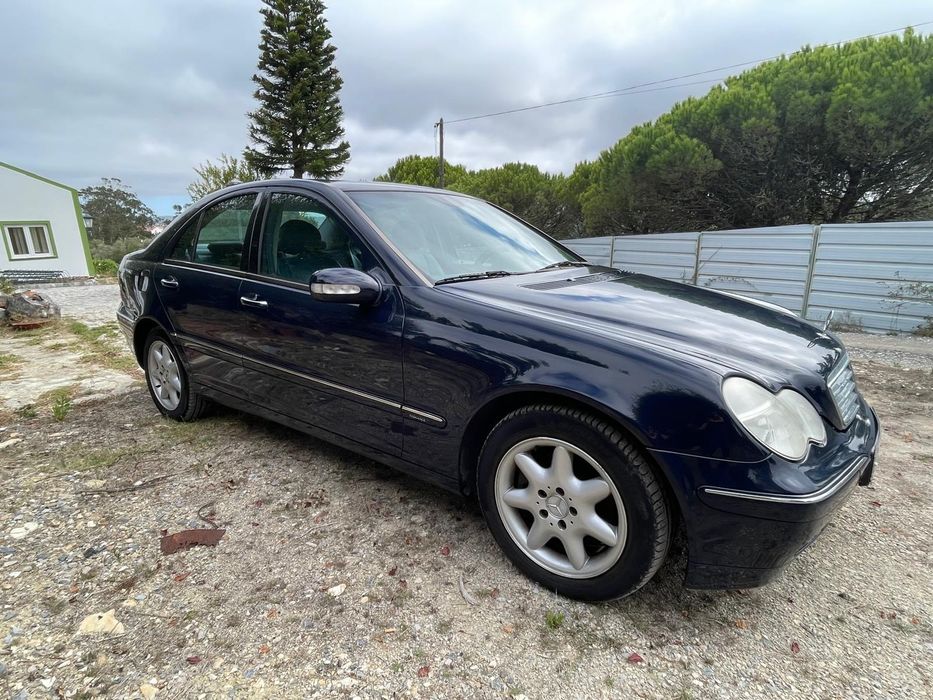 Mercedes-Benz  C270 — photo 4